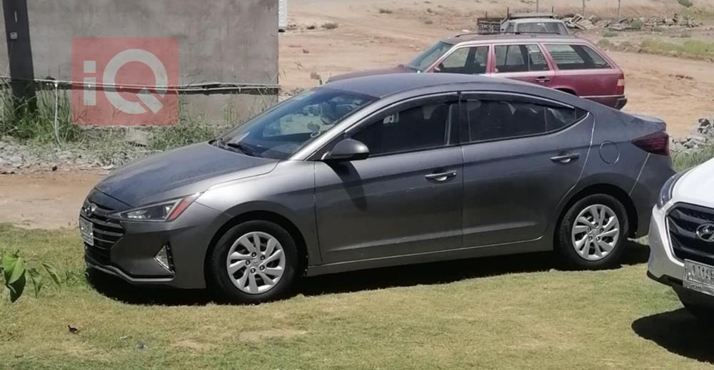 هیوندای ئەلەنترا